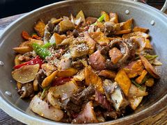 -老钟家烤羊排·敦伊阁清真餐厅胡羊焖饼