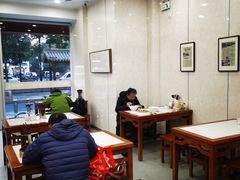 -老西白点心店