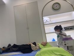 -苗医生0感科技祛痘