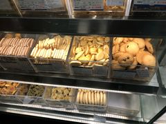 -上海哈尔滨食品厂(汇联商厦店)