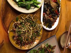 -郑件洋芋饭庄