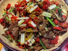 小炒黄牛肉-灶东家民间菜(回兴店)