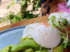 牛油果温泉蛋吐司-O'mills Sourdough Bakery&Bistro(永嘉路店)