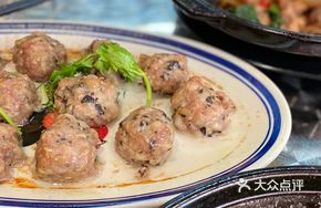 Shunde Home-style Double Meatballs