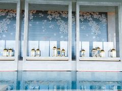 -成都华尔道夫酒店游泳池