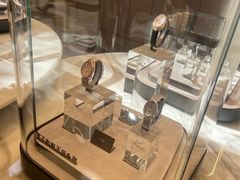 -亨吉利世界名表中心(华润万象城店)