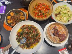 -川流不息·地道川菜·小龙虾(松东路店)