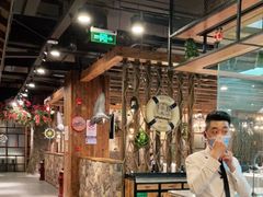 -宝燕海货工场(长江国际店)