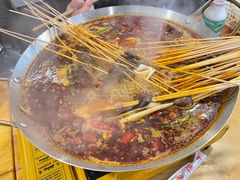-拈签一笑黄牛肉辣卤串串