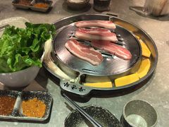 -哈哈碳都·牛肋条无限自助烤肉(台江万达店)