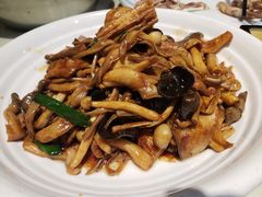 双菇面筋-王记姚家味·地道苏帮菜(凤凰街店)