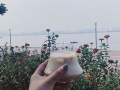 -游心咖啡(青山滨江店)