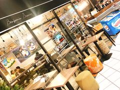 -Benjamin Browns Bistro & Bakery