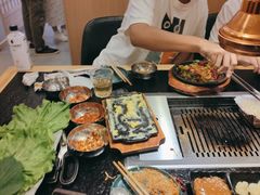 -臻牛烤肉