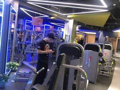 -贝菲特游泳健身(徐泾店)