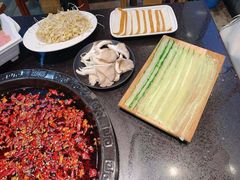 -渝宗老灶火锅(巴国城店)