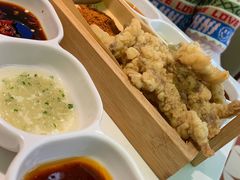 -洪氏嗨捞·广东猪肚鸡·椰子鸡火锅(西咸万象城店)