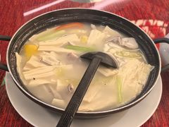 腐竹猪肚煲-广州逸林假日酒店·四季桃源中餐厅(白云山风景区店)