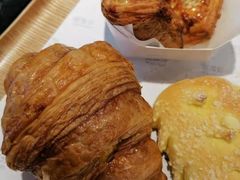 流沙牛角包-MANFEN聚满分西点(远洋大信店)