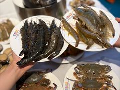 -领鲜活海鲜榴莲自助火锅(东门店)