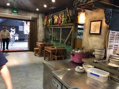 大堂-小天鹅火锅·一线江景洪鼎旗舰店(洪崖洞店)