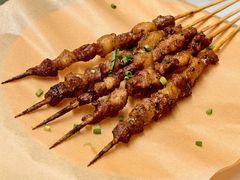 -刘姐啤酒鱼民族演艺餐厅(西街总店)