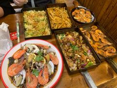 -老东镇啤酒屋海鲜加工·蒸汽海鲜·海鲜烧烤(台东店)