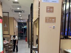 -七欣天香辣蟹火锅(闵行浦江欢乐颂店)