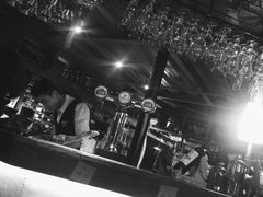 -胡桃里乐队酒馆(鎏嘉码头店)