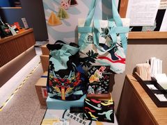 零售区-星巴克(广州淘金路店)