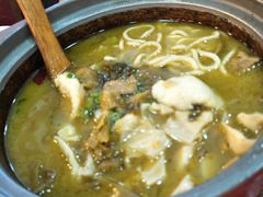 -周鱼小馆石锅酸菜鱼(活力汇店)