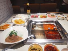 -海底捞火锅鲜切牛肉主题店(长寿路店)