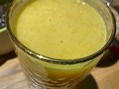 鲜榨橙汁-MOKKA莫卡咖啡(大名路店)