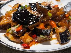 风味茄子-华盛园卷子王农家菜水库鱼