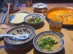 -洱火云南酸菜牛肉火锅(石景山当代商城店)
