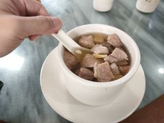无花果枇杷炖猪肺-河记肠粉美食
