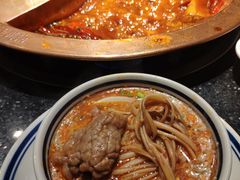 -山城鼎重庆老火锅(西安钟楼店)