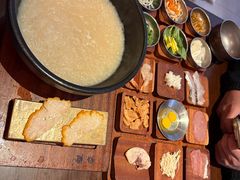 -银米·云南传统过桥米线(双廊黑金冠店)