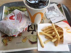 -麦当劳(成都时代奥特莱斯店)