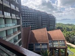 -三亚湾海居铂尔曼度假酒店