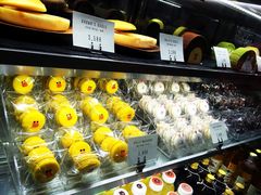 -LINE FRIENDS Garosu-gil Flagship Store