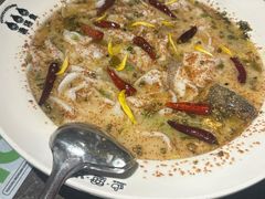 老坛酸菜鲈鱼-渔语鱼新川菜Bistro(万象天地店)