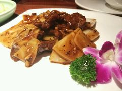 牛仔骨炒年糕-绿茶餐厅(华联万柳店)