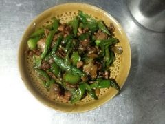 湖南小炒肉-六合居·明厨亮灶餐厅(成双大道店)