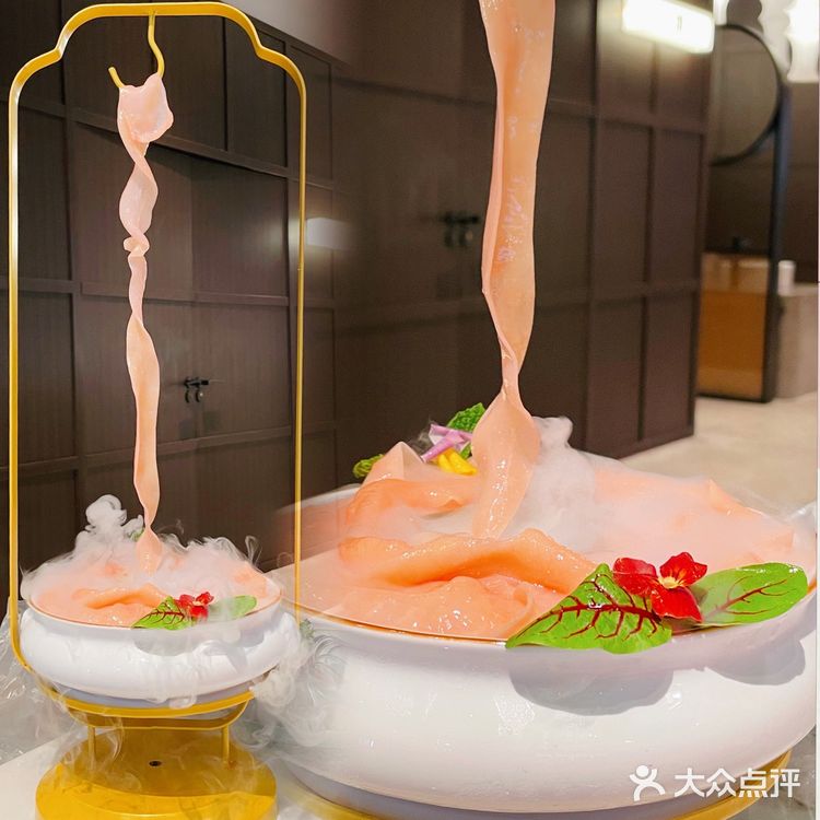 佛山创产宝藏店｜这家值得细细品尝的明星火锅店