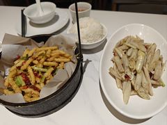 -楚山晓·湖北菜(武汉光谷K11店)