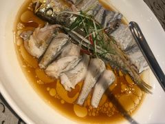 葱焖千岛湖大鲫鱼-一江春水·杭帮臻宴(三台山店)