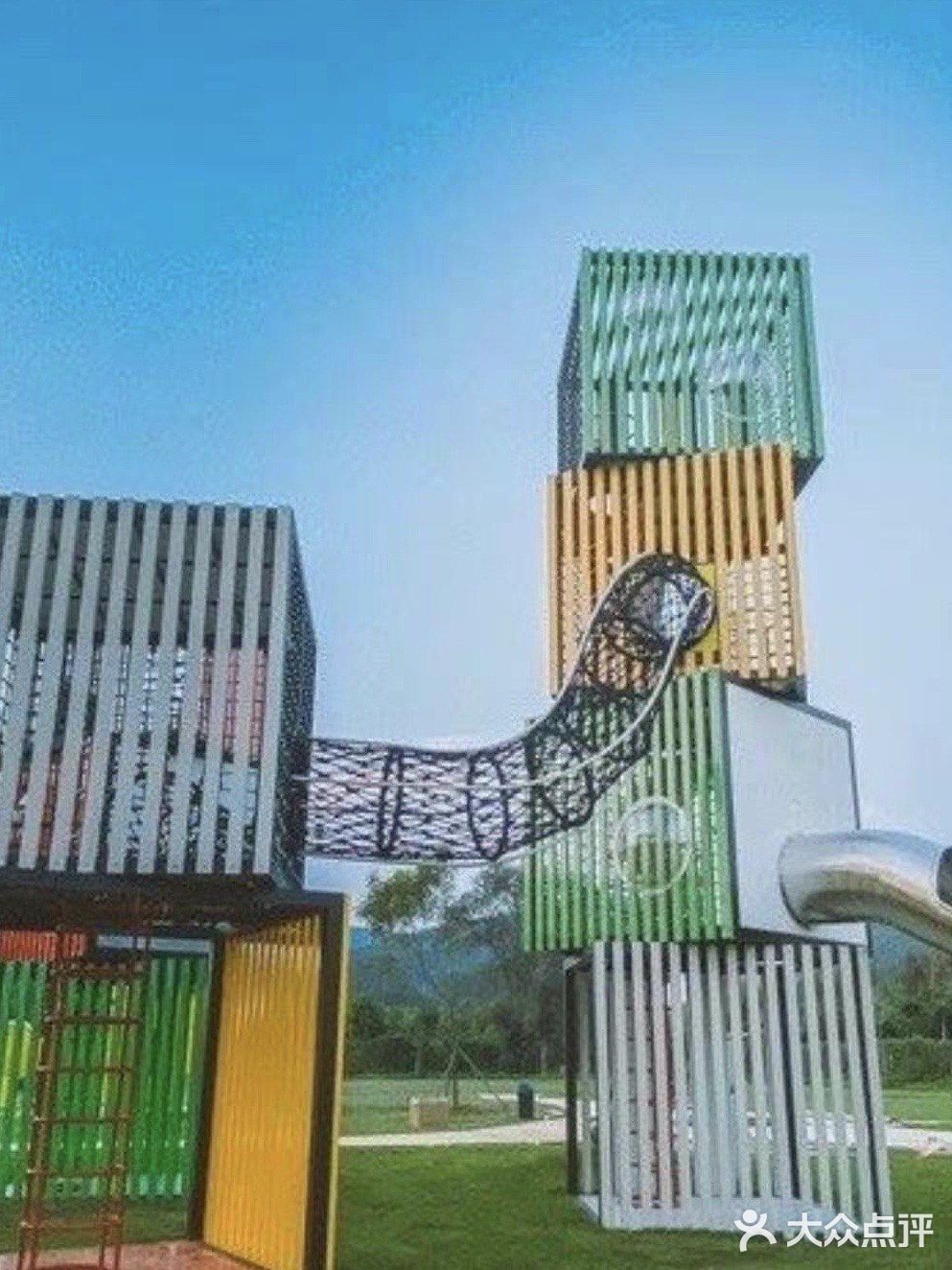 打卡山水间无动力自然亲子乐园