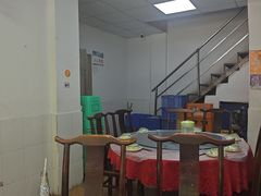 -洪霞餐馆