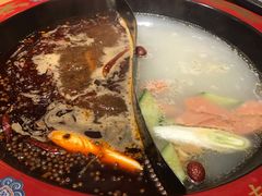 -重庆巴九门老火锅(阳朔店)